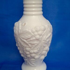 Vintage Imperial Glass Milk Glass Loganberry Vase